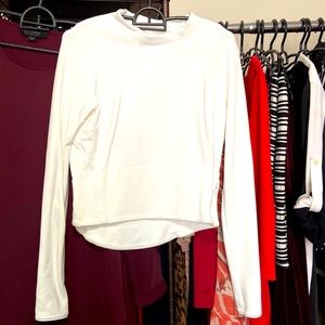 Lululemon cropped shirt